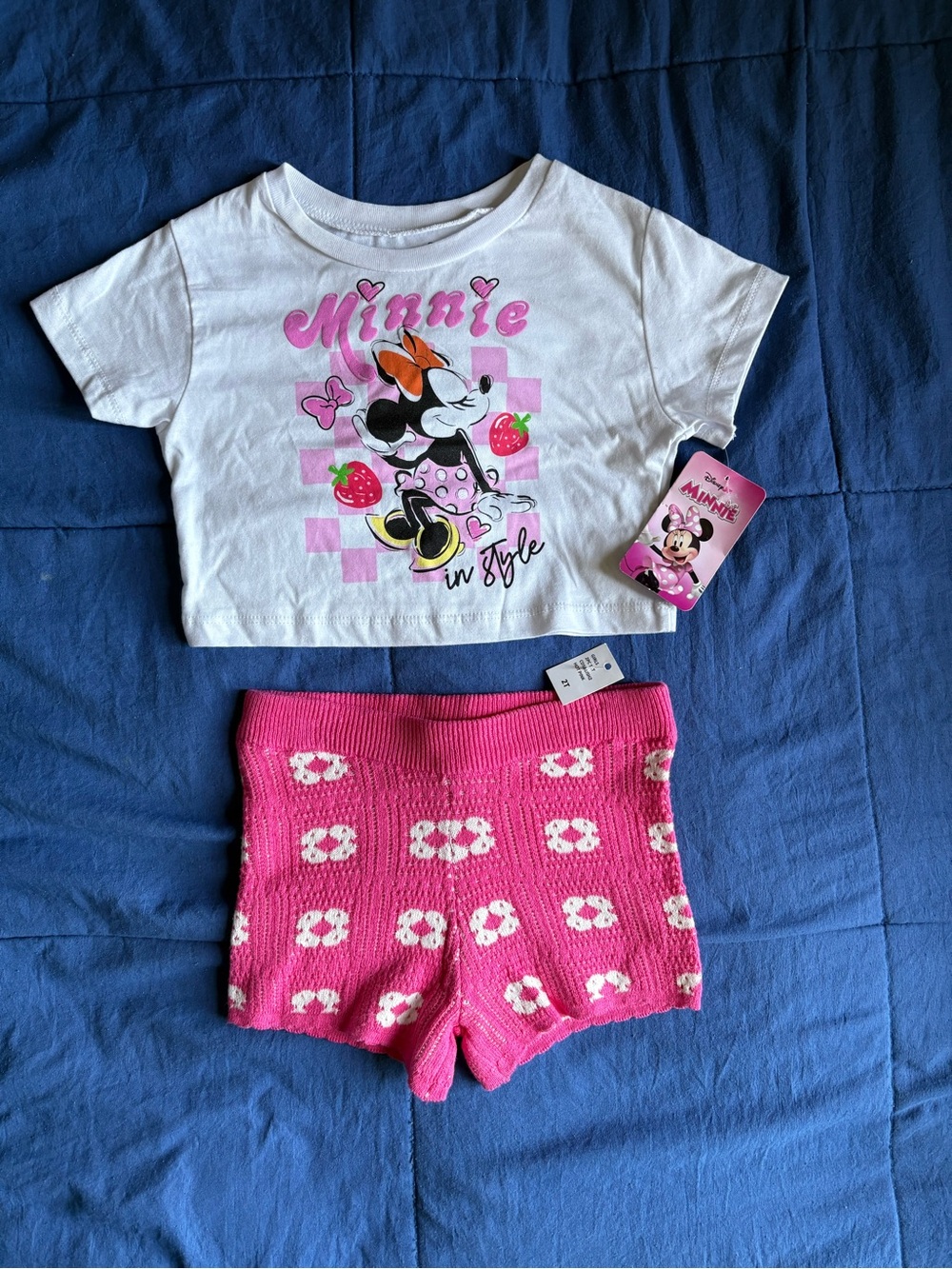Disney Minnie Mouse White Tee & Pink Knit Shorts Set